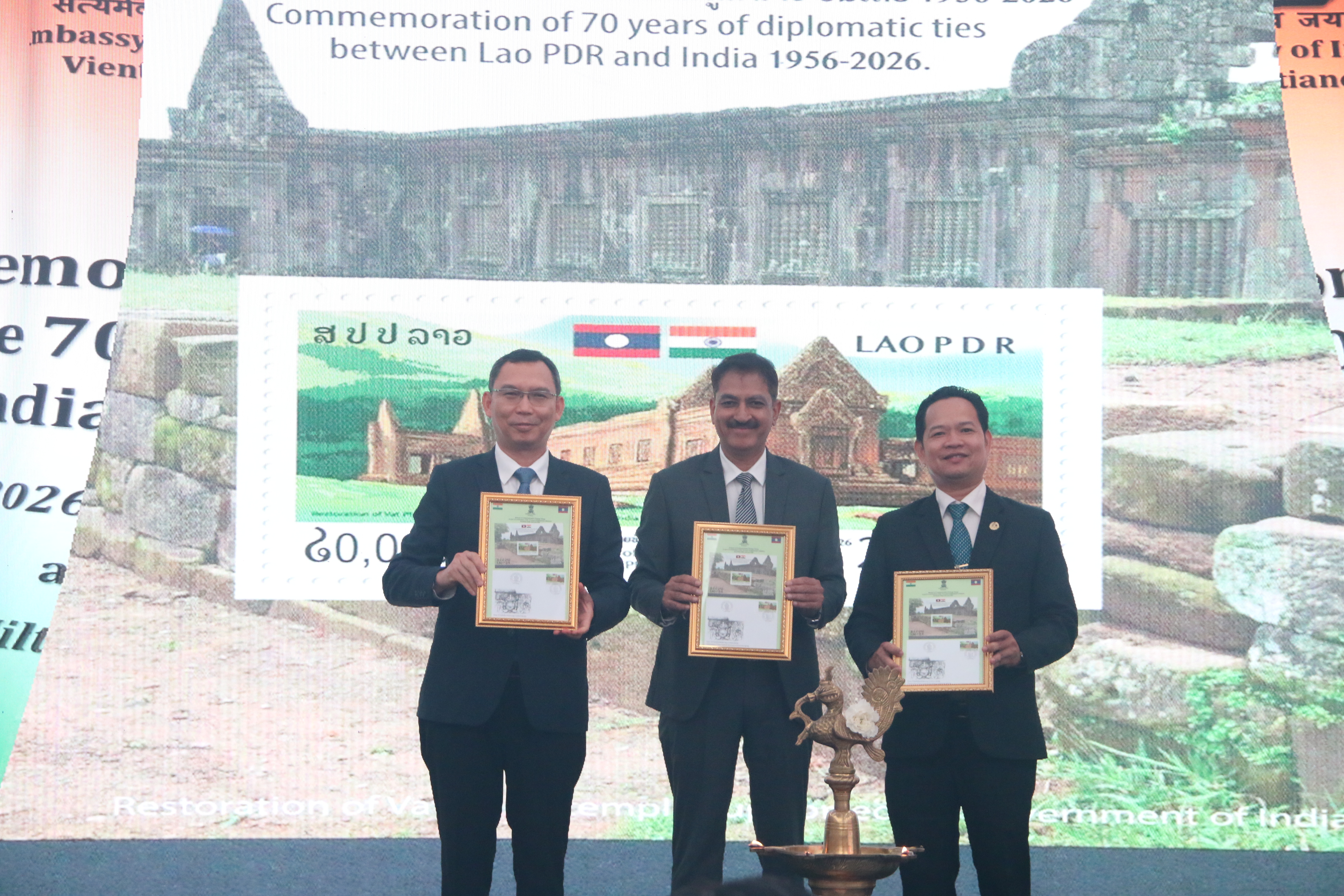 ພິທີເປີດໂຕສະແຕມໄປສະນີ ຄົບຮອບ 70 ປີ ວັນສ້າງຕັ້ງສາຍພົວພັນການທູດ ລາວ-ອິນເດຍ